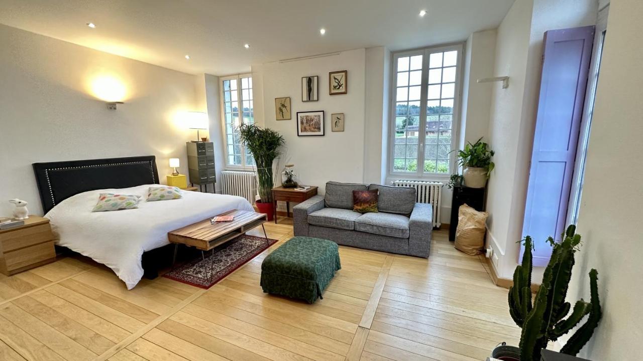 Le Prieure De Buffon Bed & Breakfast Room photo
