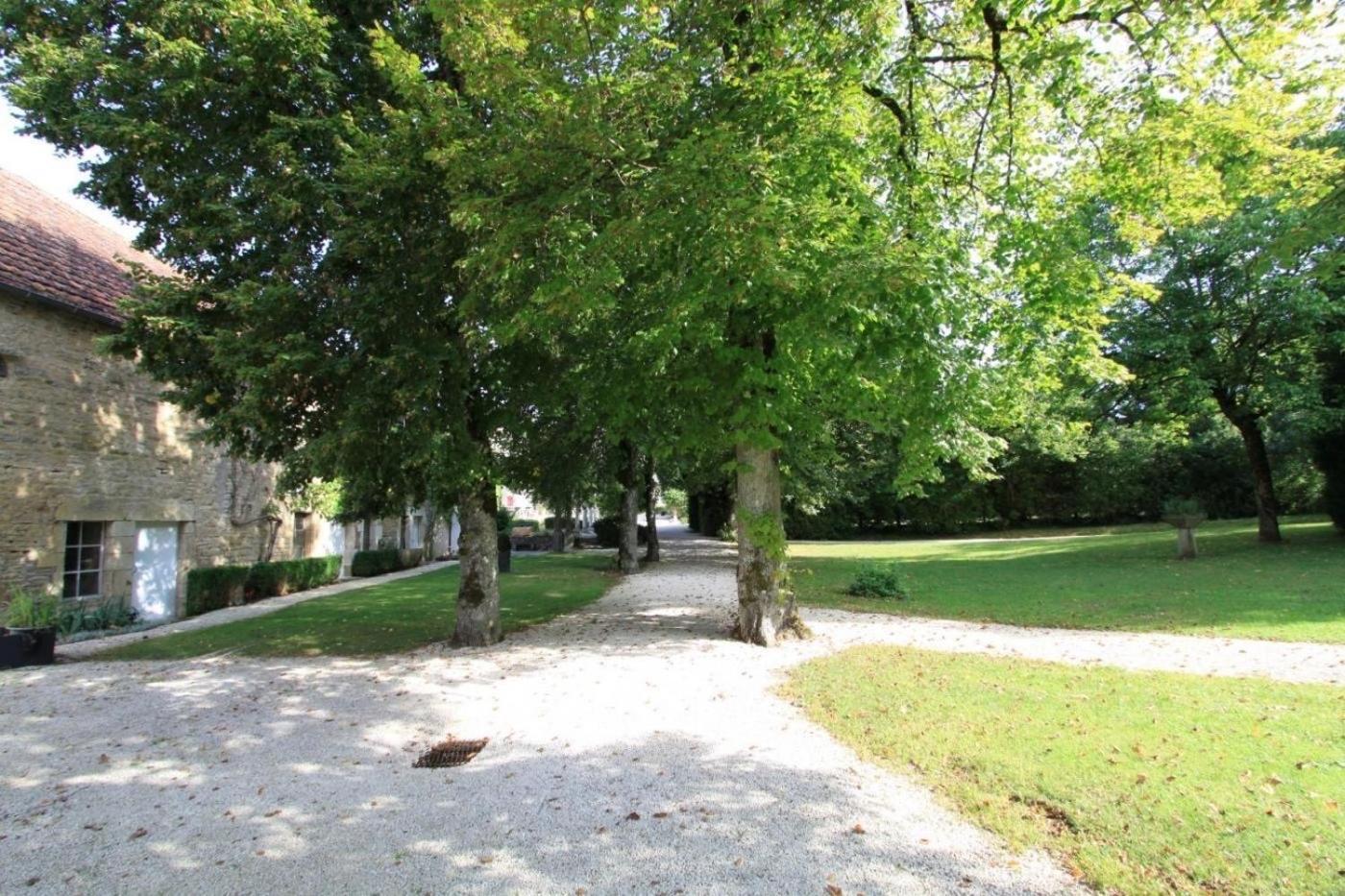Le Prieure De Buffon Bed & Breakfast Exterior photo